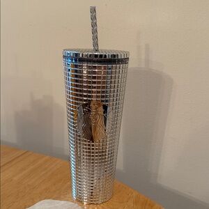 Starbucks 2023 Holiday Metallic Mirror Silver Grid Disco Grande Tumbler